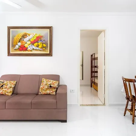 Apartamento a 100 metros da praia - 01 dormitório - Edifício Água Viva-2